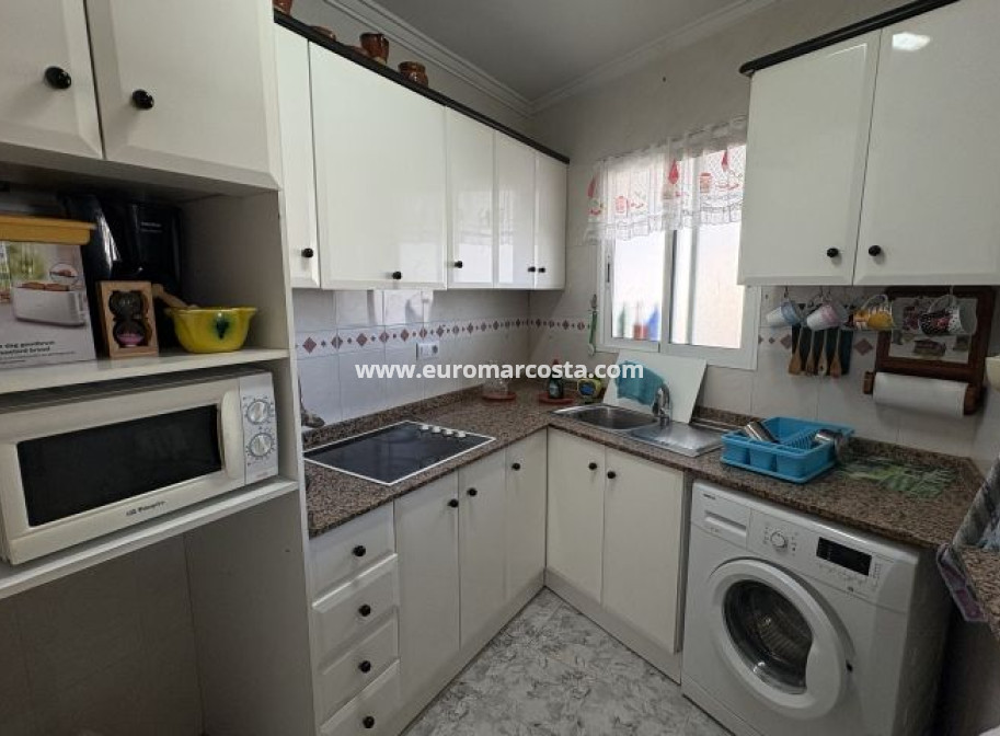 Sale - Apartment / flat - Torrevieja - TORREVIEJA