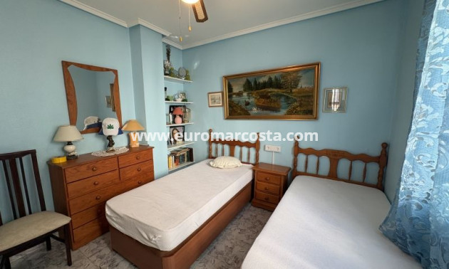 Sale - Apartment / flat - Torrevieja - TORREVIEJA