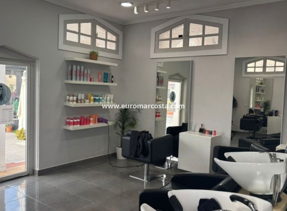 Objekte zum Wiederverkauf - Kommerziell - Orihuela Costa