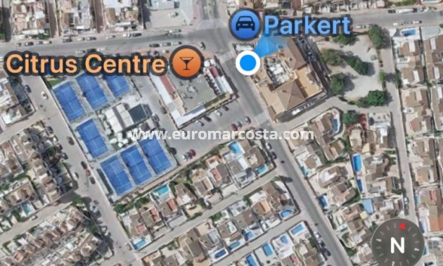 Objekte zum Wiederverkauf - Kommerziell - Orihuela Costa