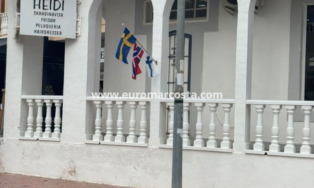 Objekte zum Wiederverkauf - Kommerziell - Orihuela Costa