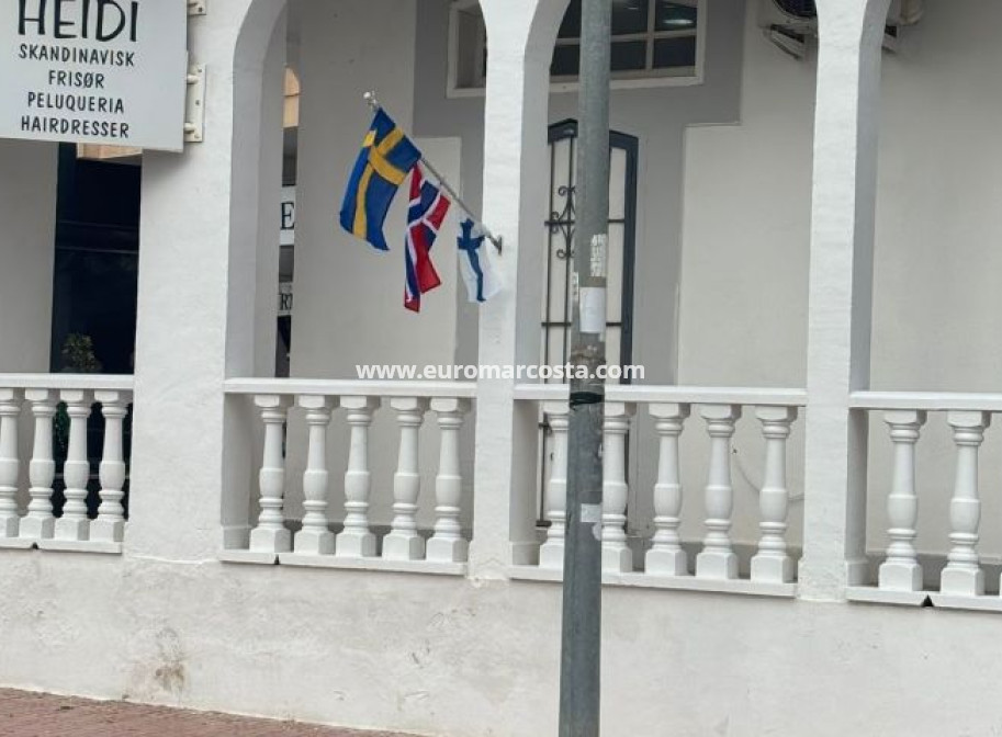 Objekte zum Wiederverkauf - Kommerziell - Orihuela Costa