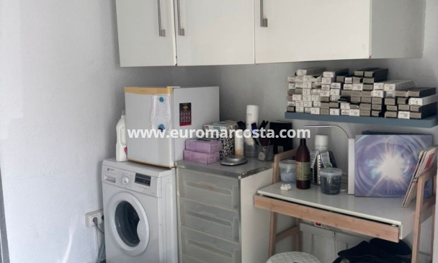 Objekte zum Wiederverkauf - Kommerziell - Orihuela Costa