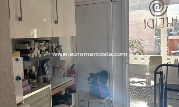 Objekte zum Wiederverkauf - Kommerziell - Orihuela Costa