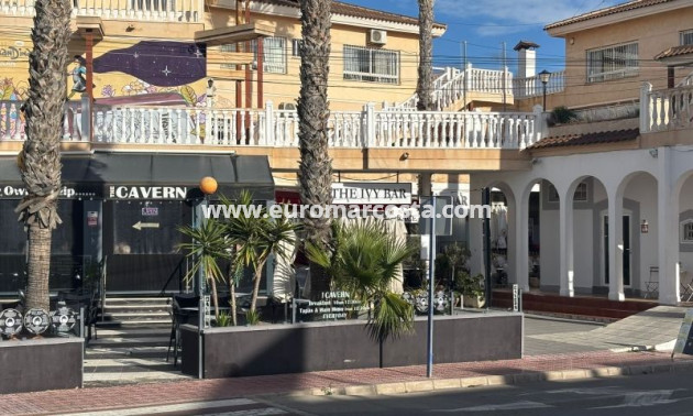 Objekte zum Wiederverkauf - Kommerziell - Orihuela Costa