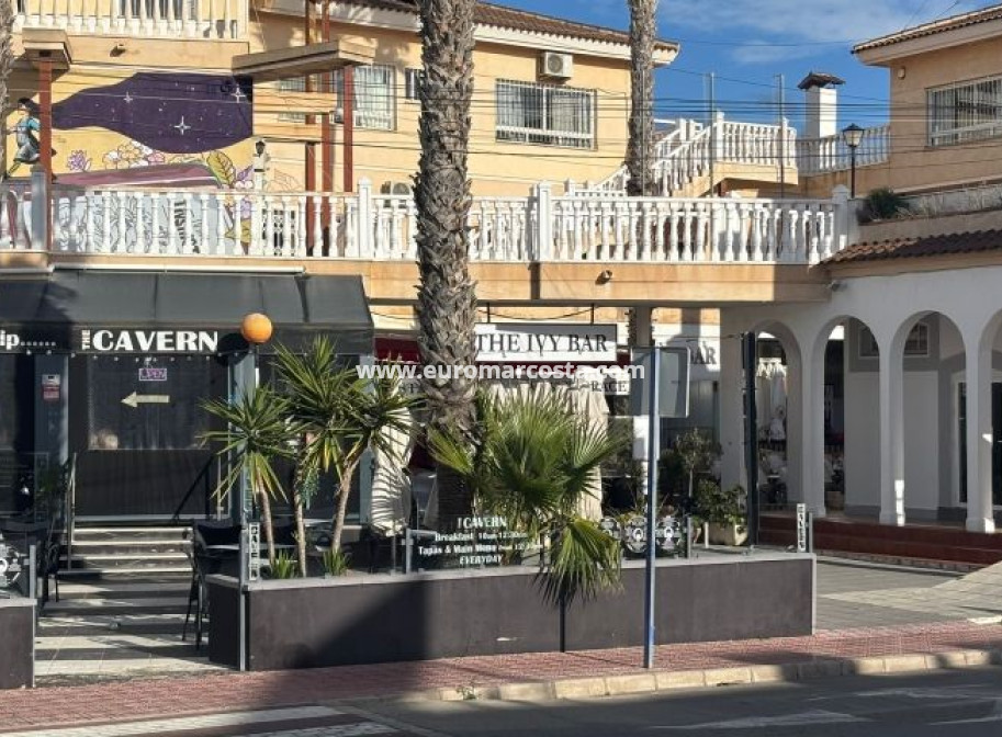 Objekte zum Wiederverkauf - Kommerziell - Orihuela Costa