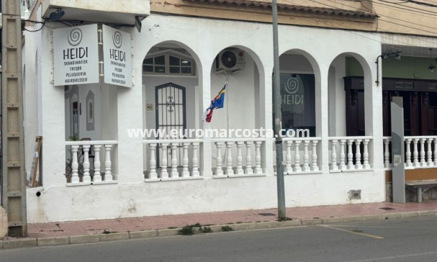 Objekte zum Wiederverkauf - Kommerziell - Orihuela Costa