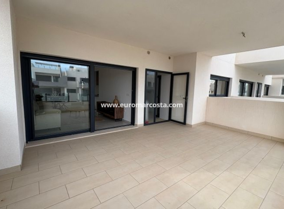 Sale - Apartment / flat - Orihuela Costa