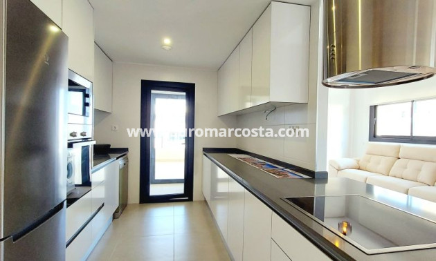 Sale - Apartment / flat - Orihuela Costa