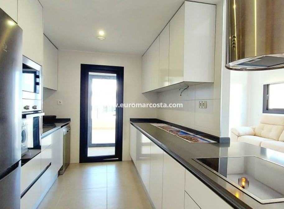Sale - Apartment / flat - Orihuela Costa