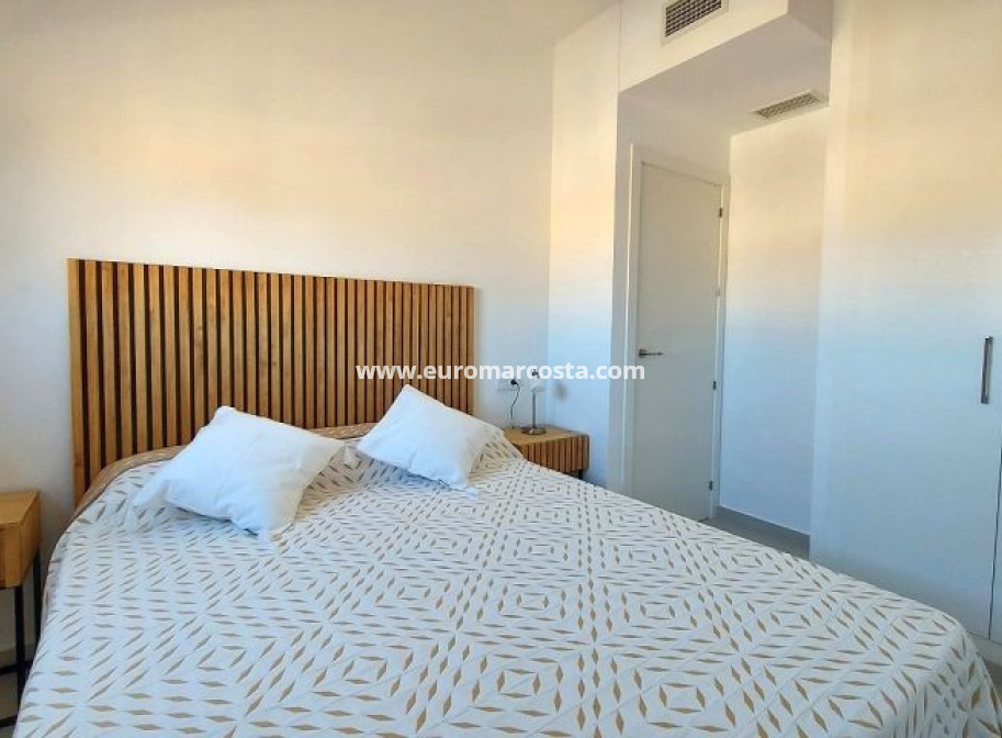 Sale - Apartment / flat - Orihuela Costa