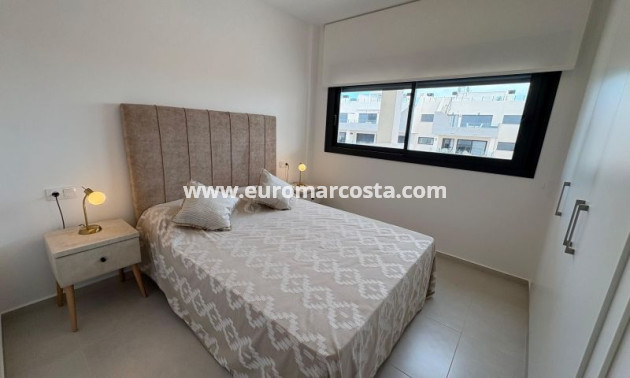Sale - Apartment / flat - Orihuela Costa