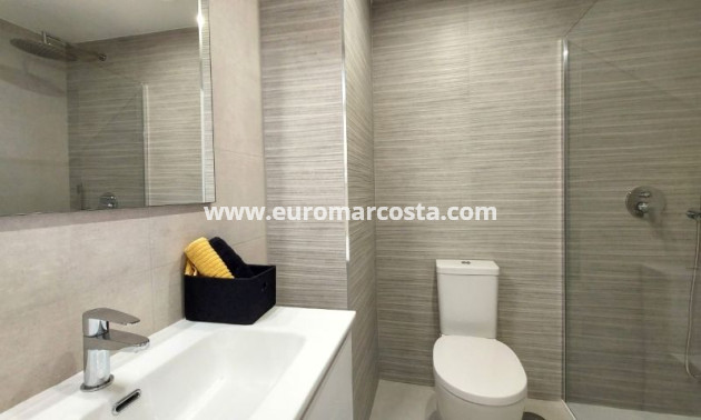 Sale - Apartment / flat - Orihuela Costa