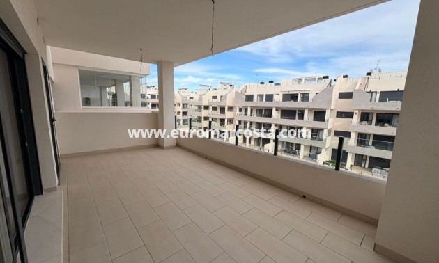 Sale - Apartment / flat - Orihuela Costa