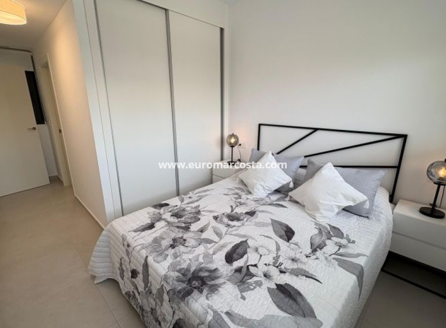 Sale - Apartment / flat - Orihuela Costa