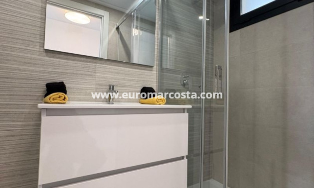 Sale - Apartment / flat - Orihuela Costa