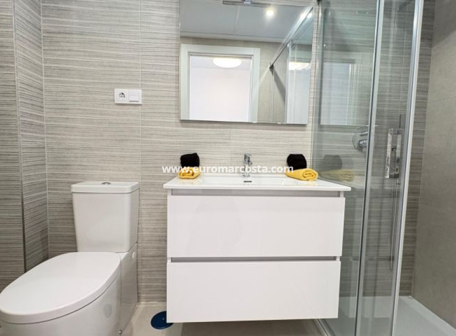 Sale - Apartment / flat - Orihuela Costa