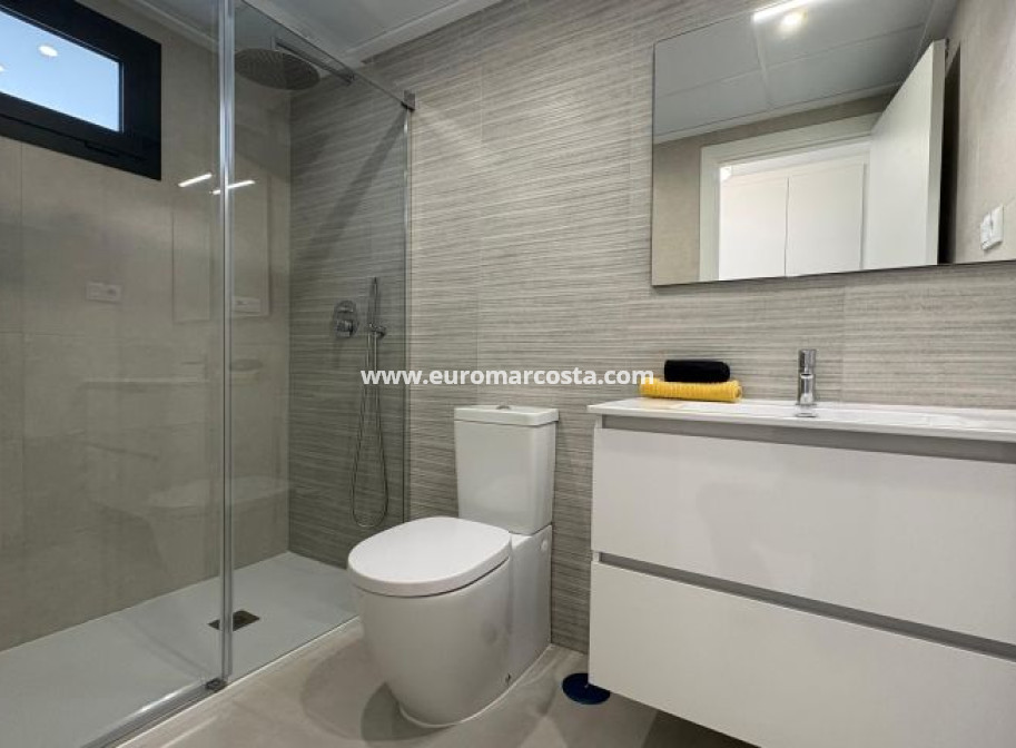 Sale - Apartment / flat - Orihuela Costa