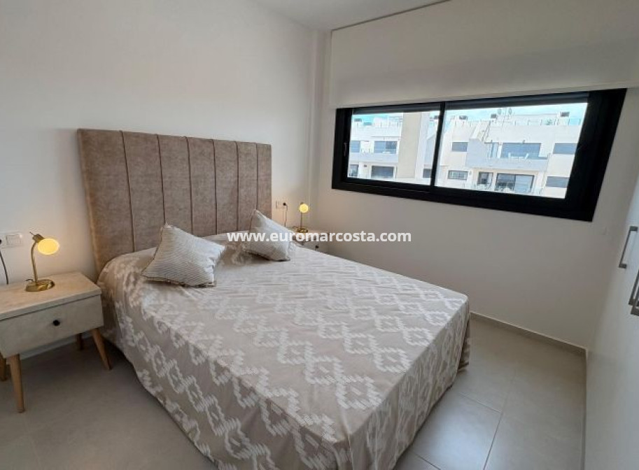 Sale - Apartment / flat - Orihuela Costa