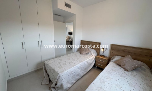 Sale - Apartment / flat - Orihuela Costa