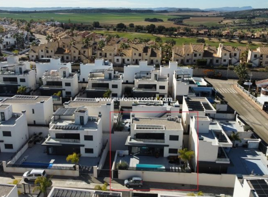 Venta - Villa - Algorfa