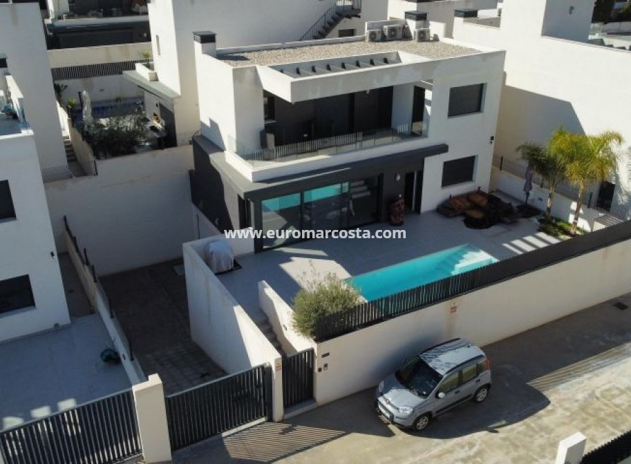 Venta - Villa - Algorfa