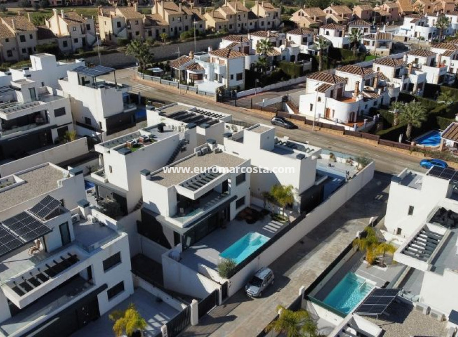 Venta - Villa - Algorfa