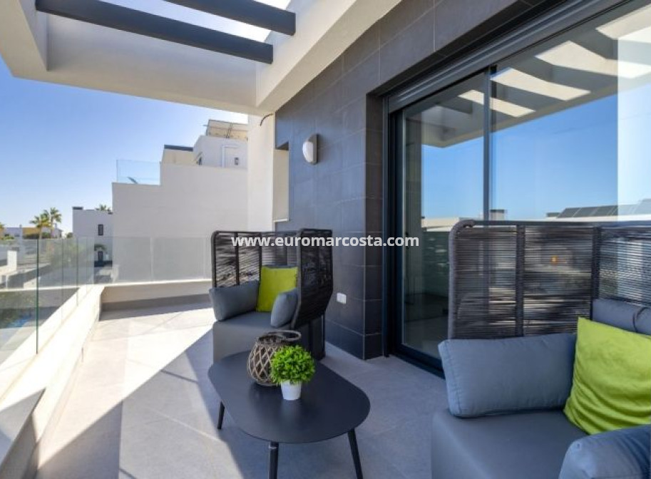 Venta - Villa - Algorfa