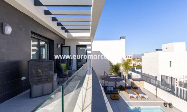 Venta - Villa - Algorfa