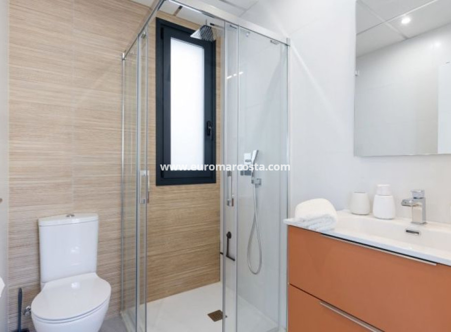 Venta - Villa - Algorfa