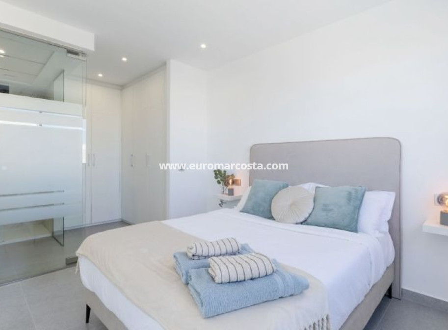 Venta - Villa - Algorfa