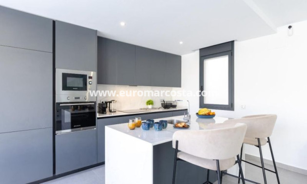 Venta - Villa - Algorfa