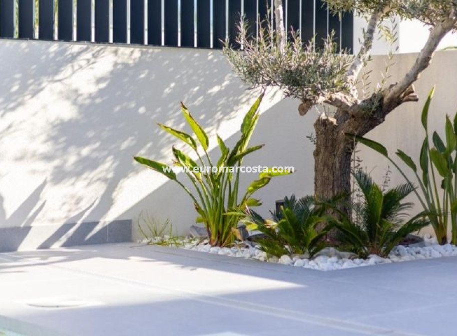 Venta - Villa - Algorfa