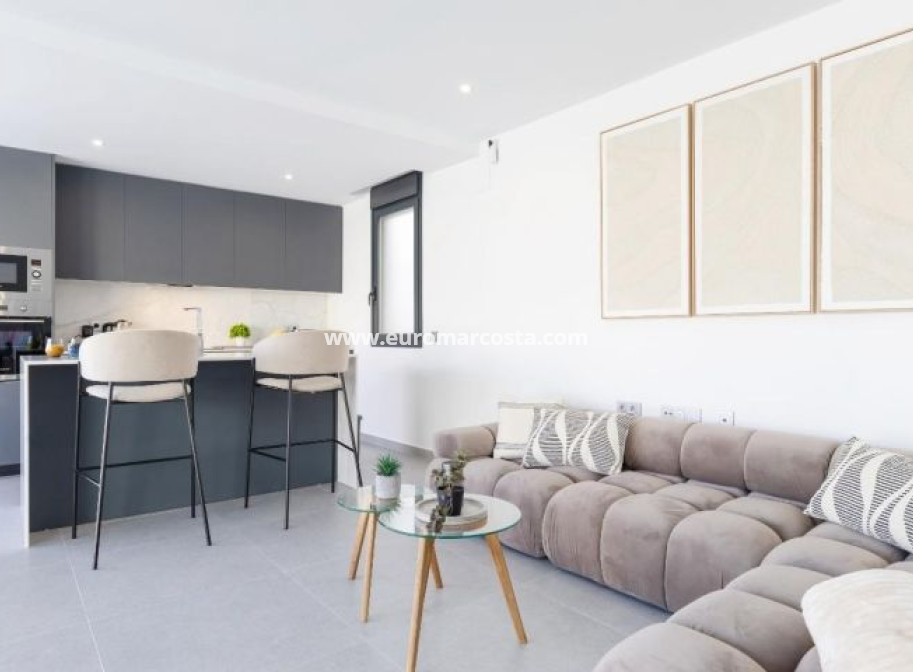 Venta - Villa - Algorfa