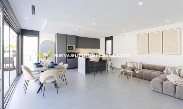 Venta - Villa - Algorfa