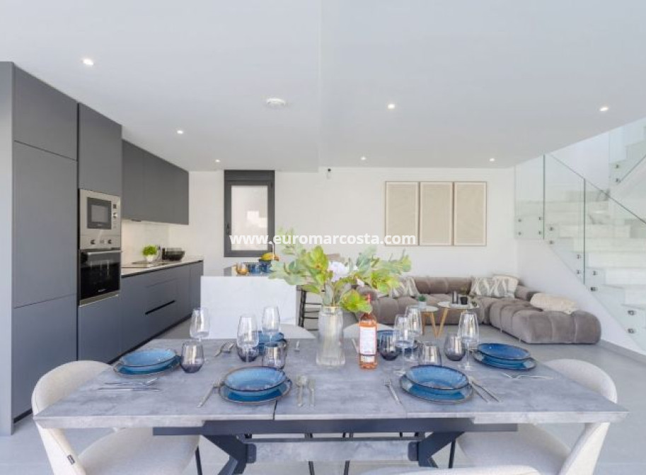 Venta - Villa - Algorfa