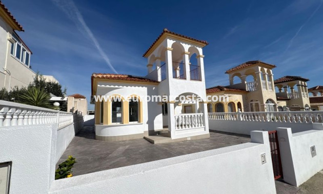 Venta - Villa - Algorfa