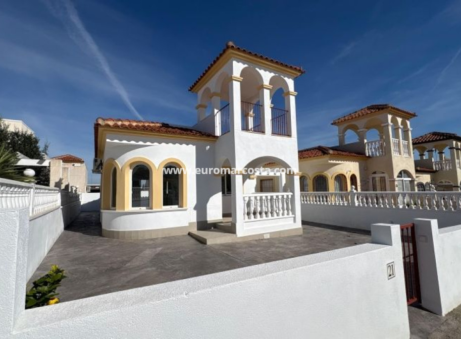 Venta - Villa - Algorfa