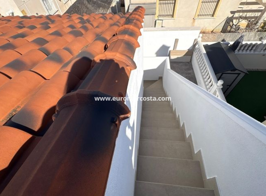 Venta - Villa - Algorfa