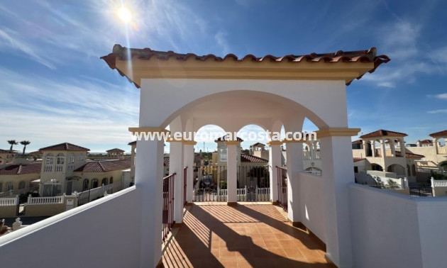 Venta - Villa - Algorfa