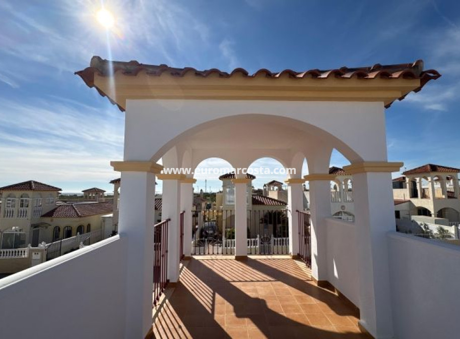 Venta - Villa - Algorfa