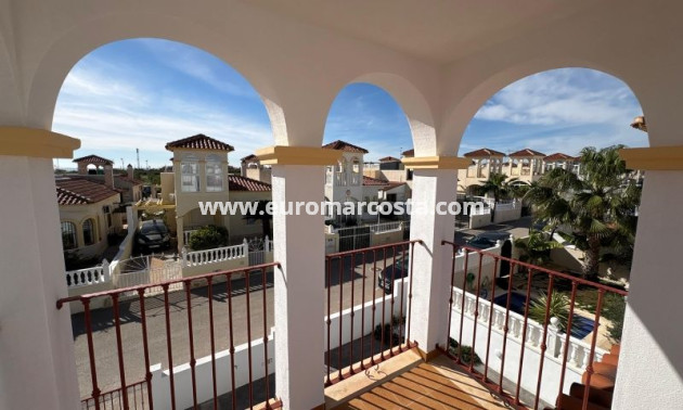 Venta - Villa - Algorfa