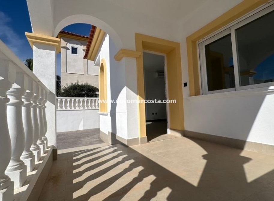 Venta - Villa - Algorfa