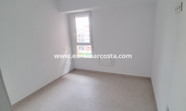 Sale - Apartment / flat - Torrevieja - TORREVIEJA