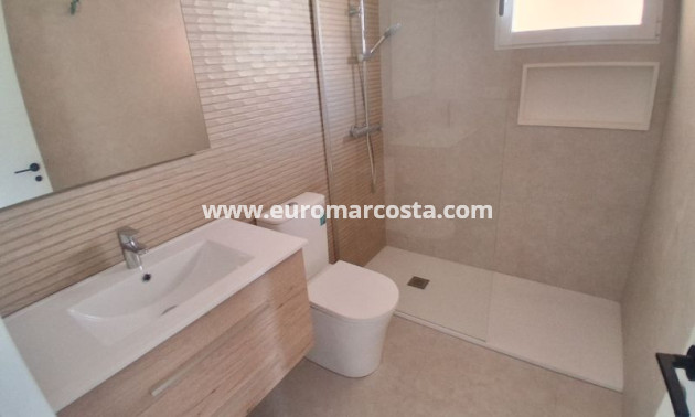Sale - Apartment / flat - Torrevieja - TORREVIEJA