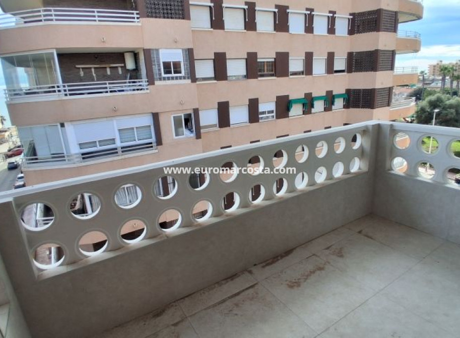 Sale - Apartment / flat - Torrevieja - TORREVIEJA