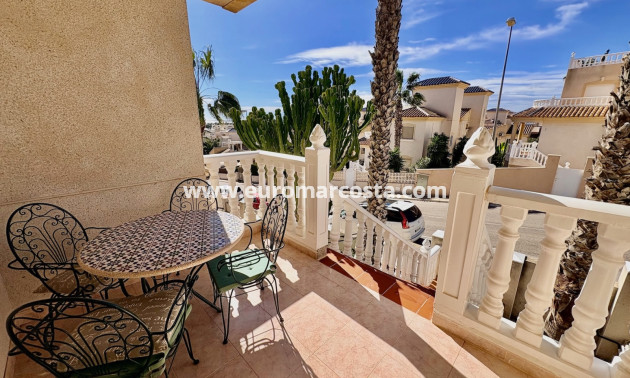 Objekte zum Wiederverkauf - Single Family Home - Orihuela Costa
