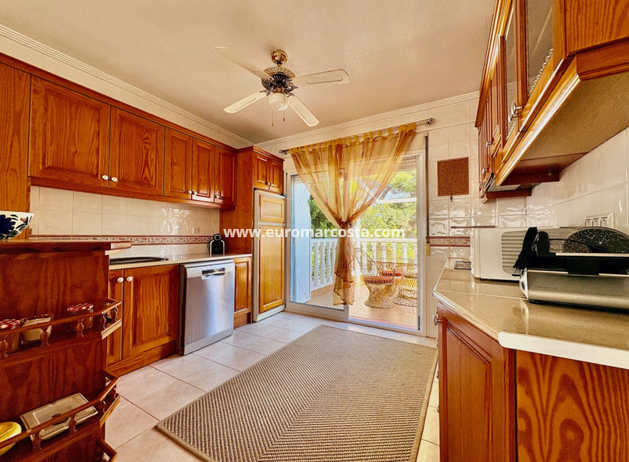 Objekte zum Wiederverkauf - Single Family Home - Orihuela Costa