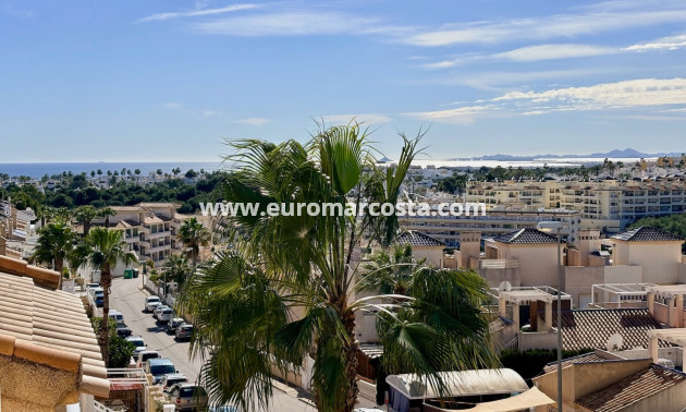 Objekte zum Wiederverkauf - Single Family Home - Orihuela Costa