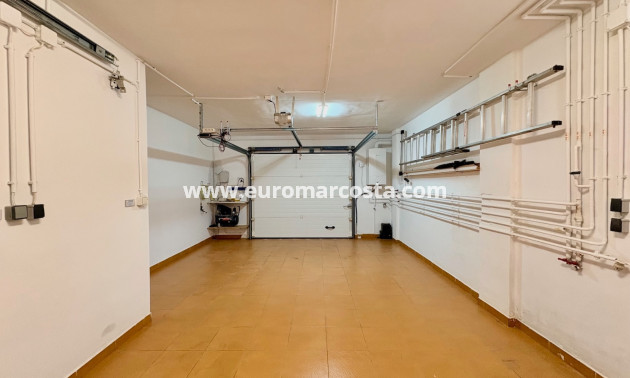 Objekte zum Wiederverkauf - Single Family Home - Orihuela Costa